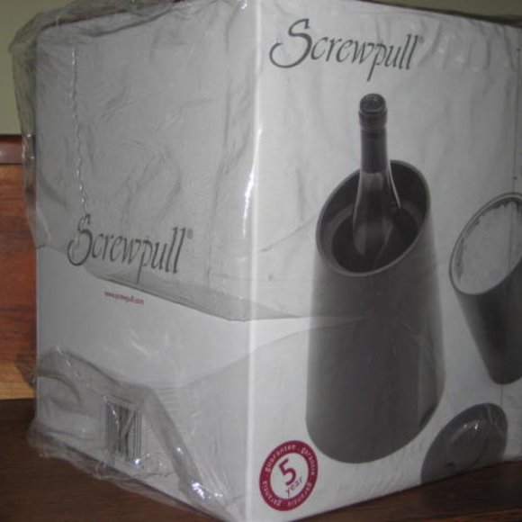 Screwpull Wine Cooler Ice Bucket NEW in Box WA-113 Collectible Le Creuset - Picture 16 of 16